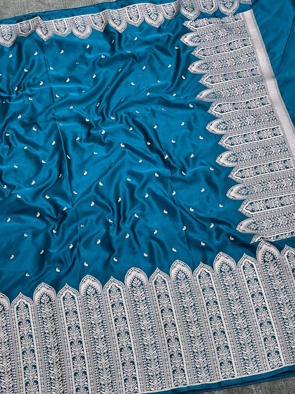 Ultimate Traditional Mashru Katan Silk Saree