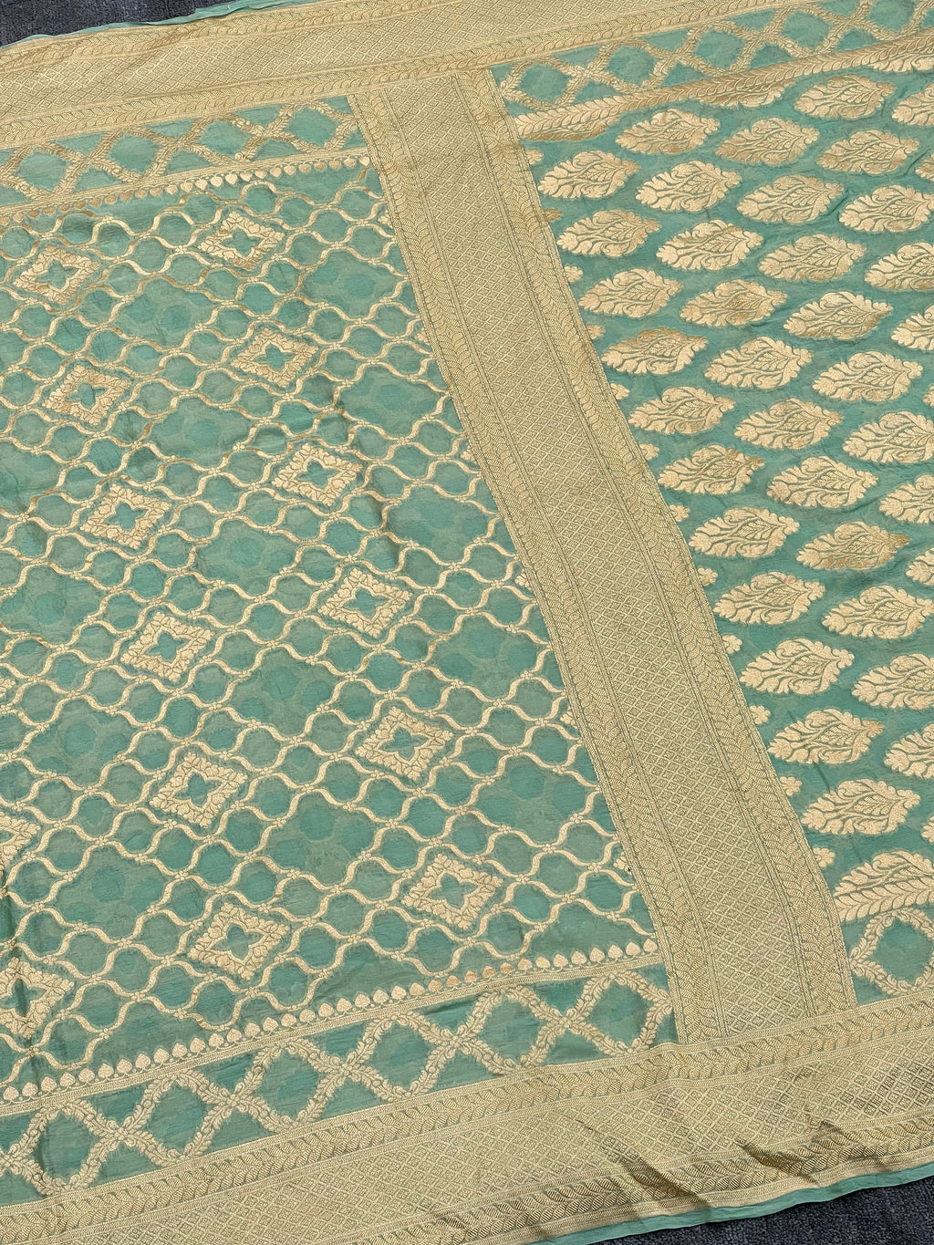 Handloom Khaddi Georgette Saree